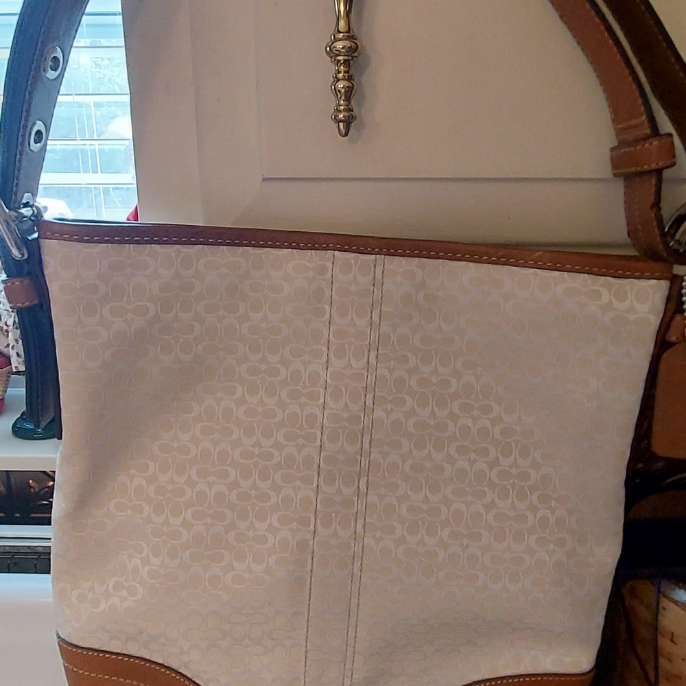 Like New Coach Crossbody - Picture 2 of 4